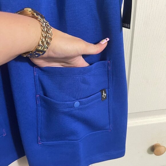 Torrid Womens NWT Cupro Blue #Torridstrong Waistband Raglan Scrub Top 1X - Picture 6 of 9